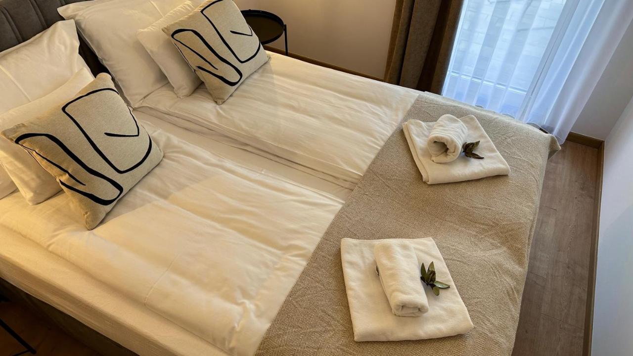 Linden Apartman 002 - Adults Only Mosonmagyaróvár Esterno foto